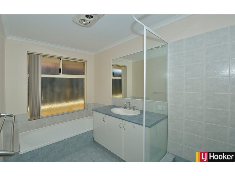 49 Buttercup Parkway, Halls Head WA 6210