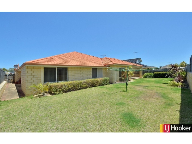 49 Buttercup Parkway, Halls Head WA 6210