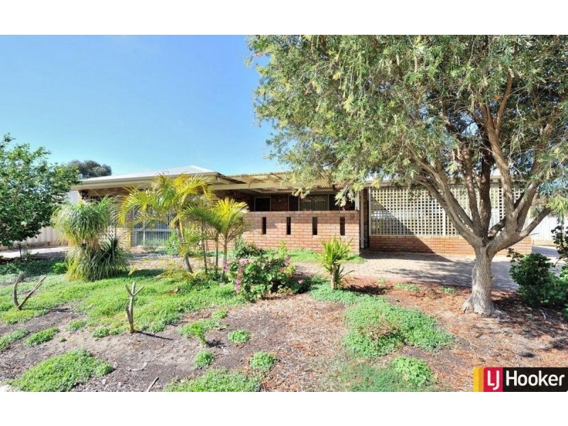 9 Waldron Boulevard, Greenfields WA 6210