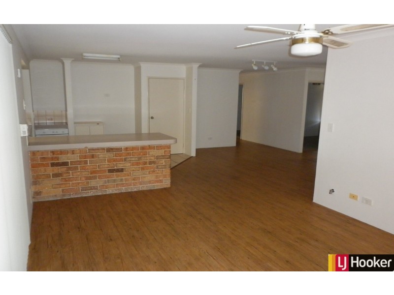 9 Waldron Boulevard, Greenfields WA 6210