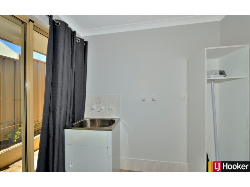 3 Magnolia Rise, Halls Head WA 6210
