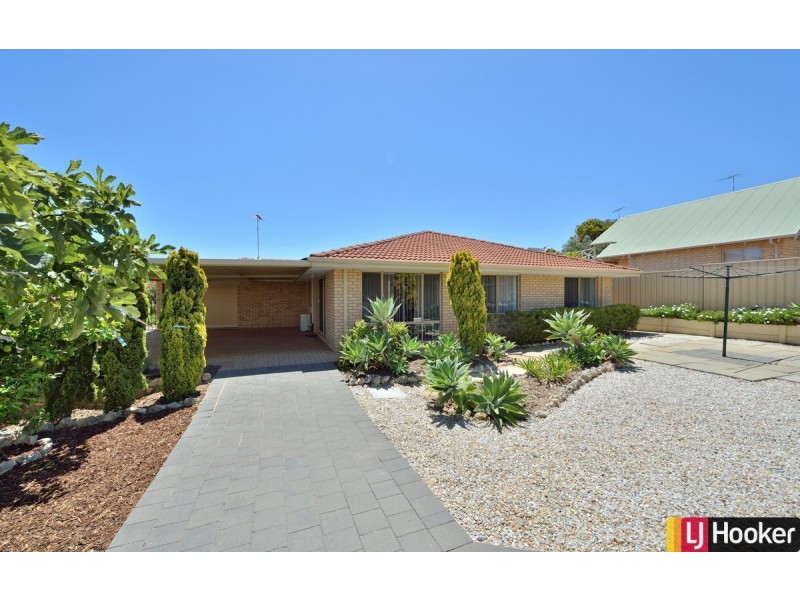 3 Magnolia Rise, Halls Head WA 6210