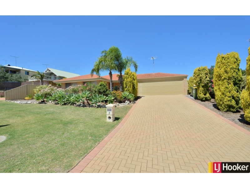 3 Magnolia Rise, Halls Head WA 6210