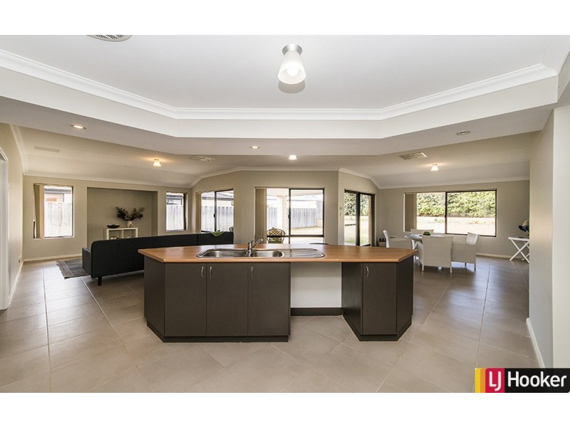 6 Balicup Way, Lakelands WA 6180