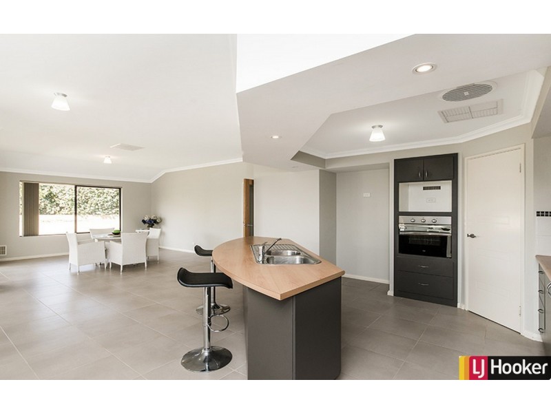 6 Balicup Way, Lakelands WA 6180