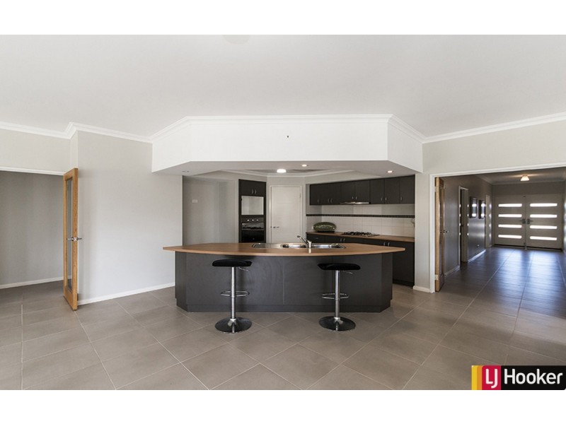 6 Balicup Way, Lakelands WA 6180