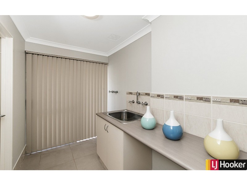 6 Balicup Way, Lakelands WA 6180