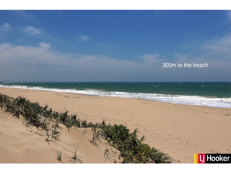 11 Cornwallis Road, Madora Bay WA 6210