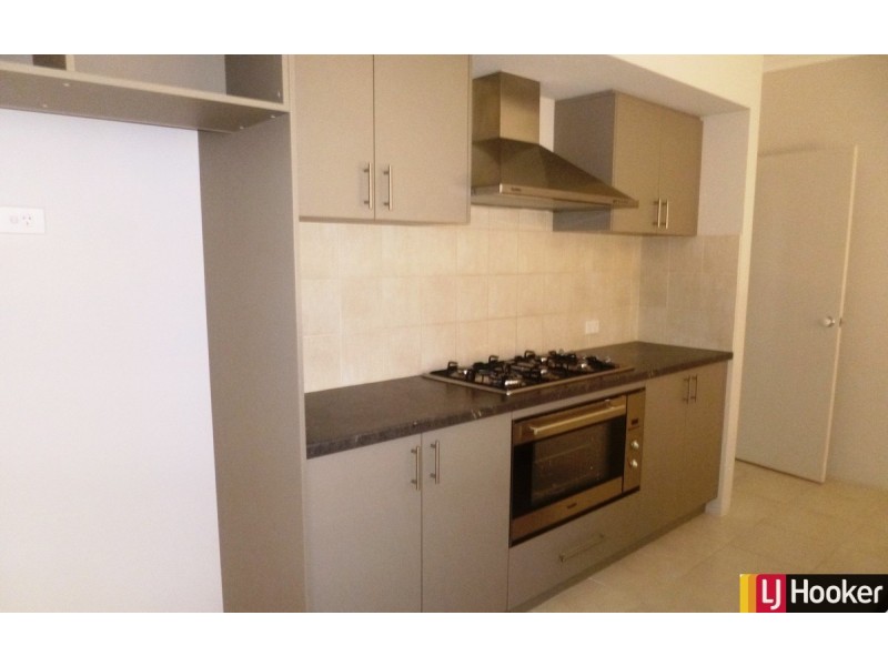 28 Marsdenia Road, Halls Head WA 6210