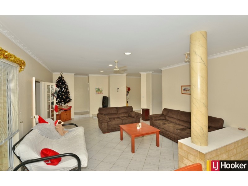 9 Neptune Place, Halls Head WA 6210