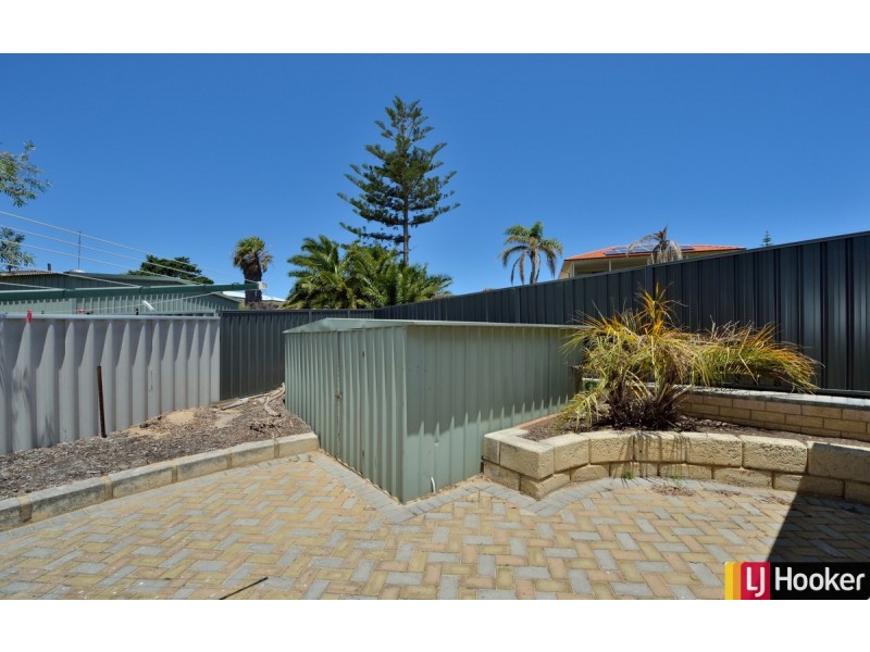 9 Neptune Place, Halls Head WA 6210