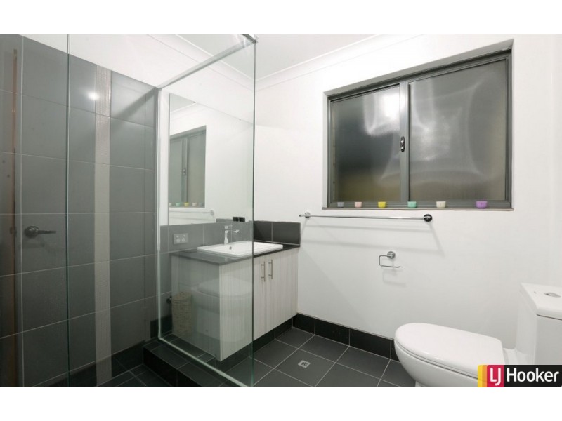 8 Vestita Lane, Halls Head WA 6210