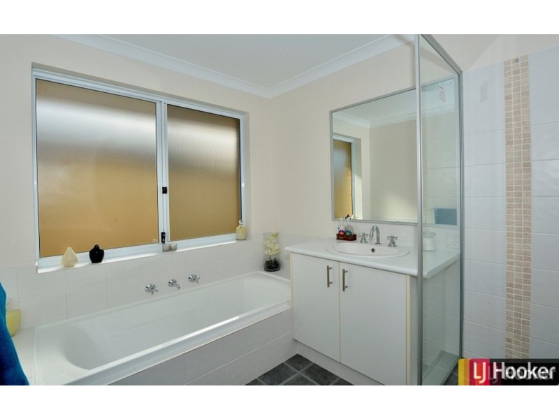 34 Britawast Road, Madora Bay WA 6210