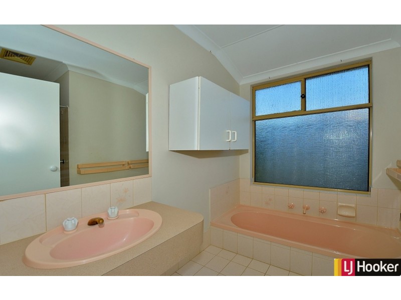 7 Malabor Mews, Halls Head WA 6210