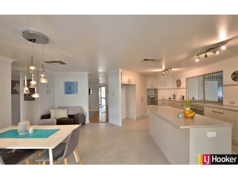 2 Royce Road, Greenfields WA 6210