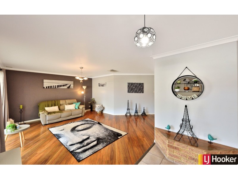 2 Royce Road, Greenfields WA 6210