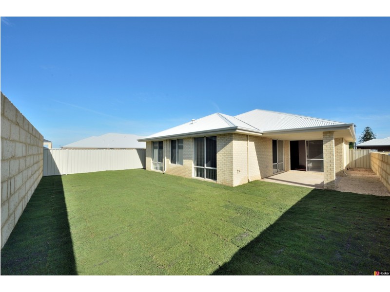 16 Azelia Approach, Madora Bay WA 6210