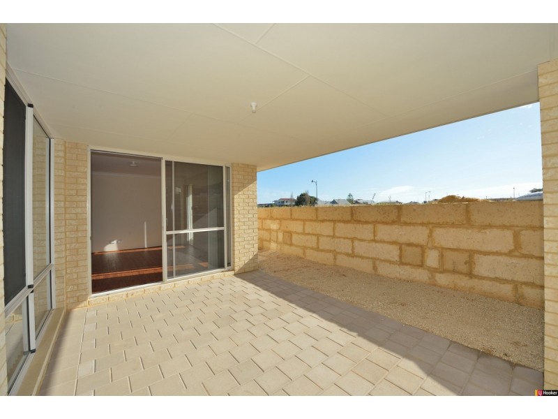 16 Azelia Approach, Madora Bay WA 6210