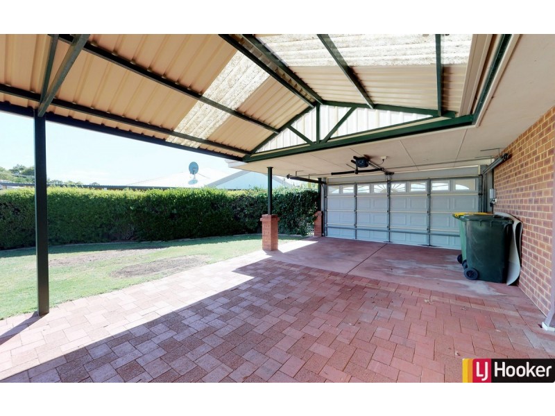 4 Canary Court, Greenfields WA 6210