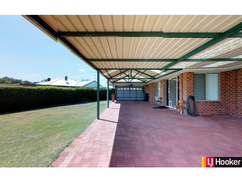 4 Canary Court, Greenfields WA 6210