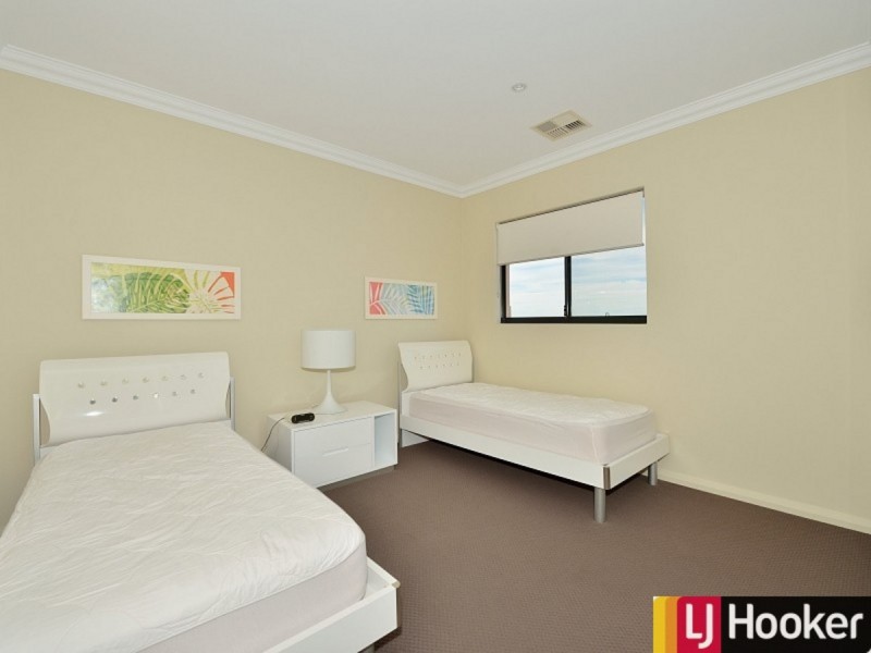 15/2 The Pass, Dawesville WA 6211