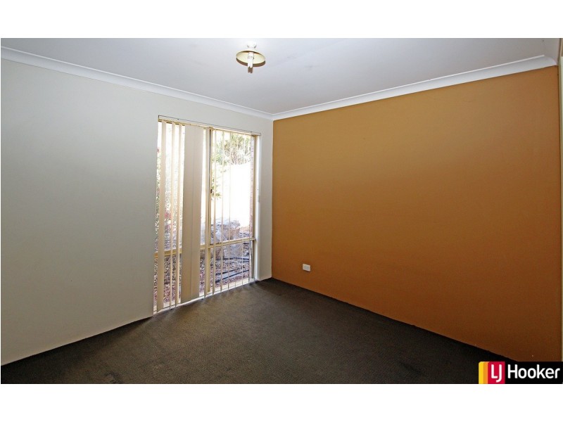 1/19 Oaklands Avenue, Halls Head WA 6210