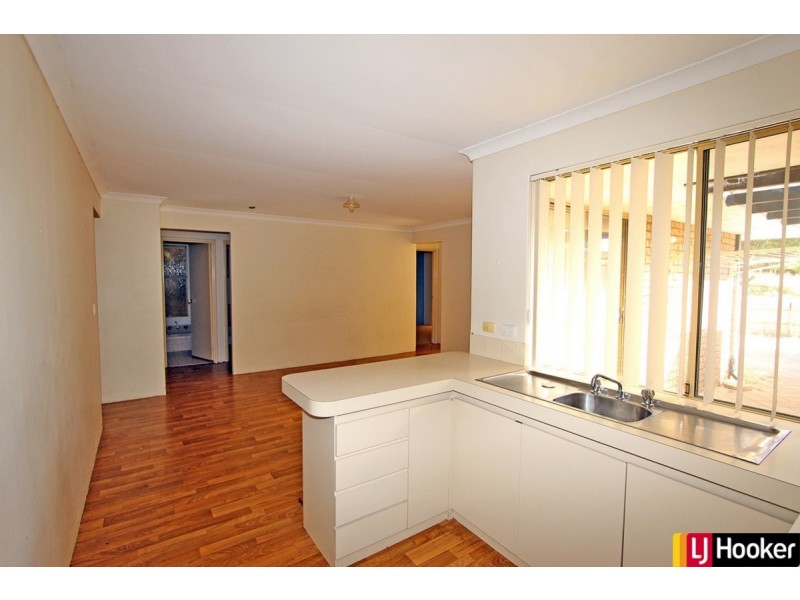 1/19 Oaklands Avenue, Halls Head WA 6210