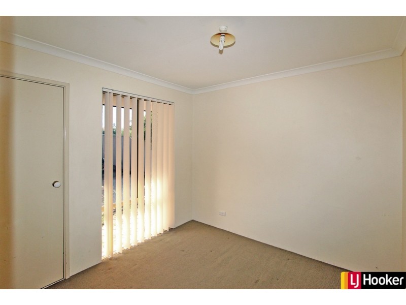 1/19 Oaklands Avenue, Halls Head WA 6210