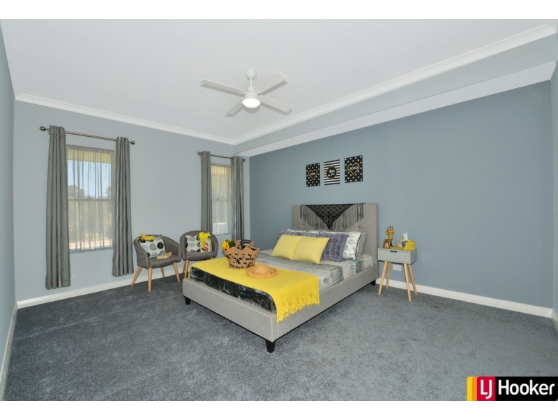 105 Waterlily Drive, Dudley Park WA 6210