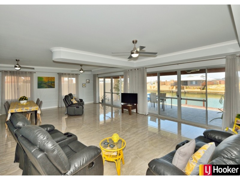 105 Waterlily Drive, Dudley Park WA 6210