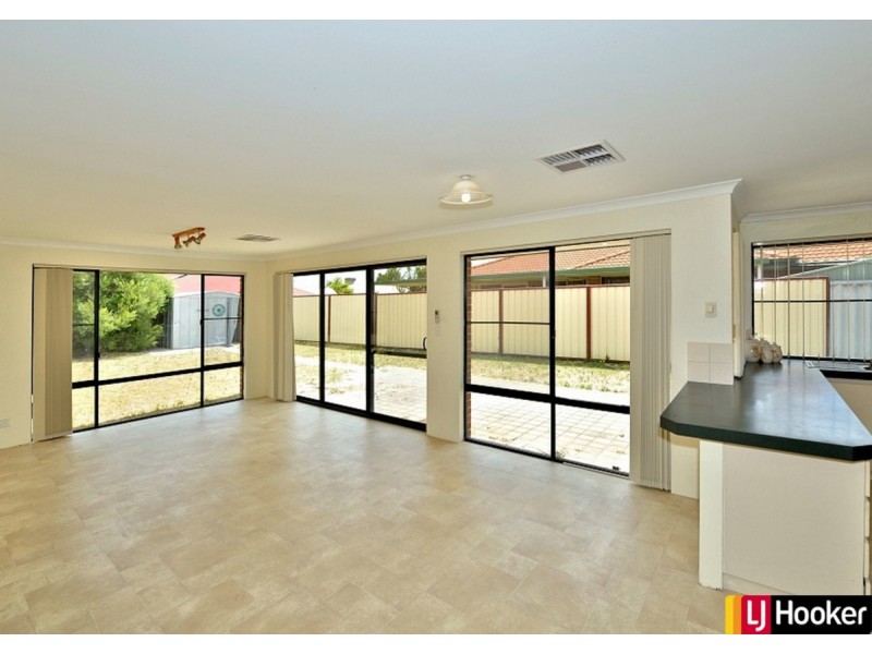 22 Garonne Turn, Port Kennedy WA 6172