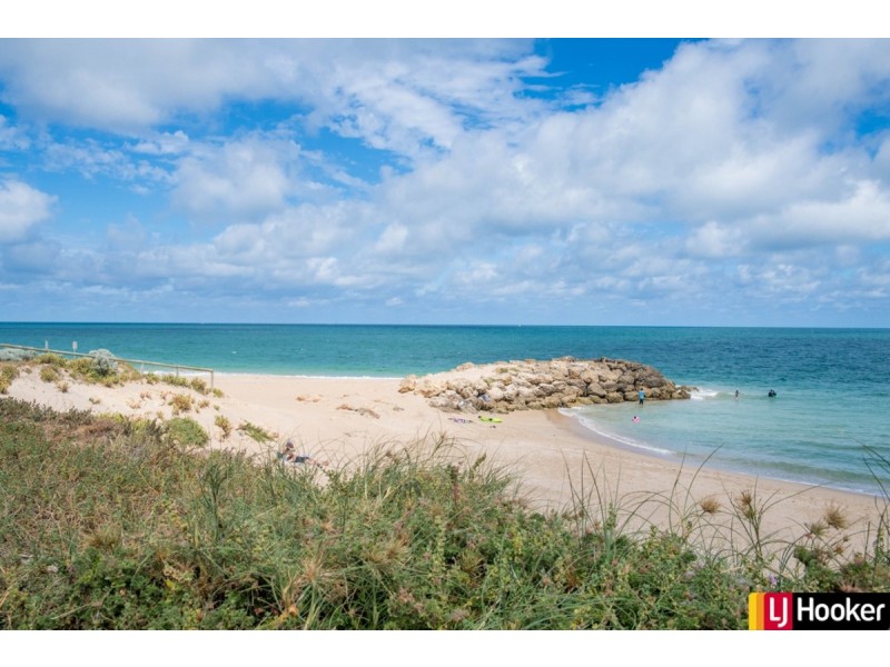 20/68 Hickman Road, Silver Sands WA 6210