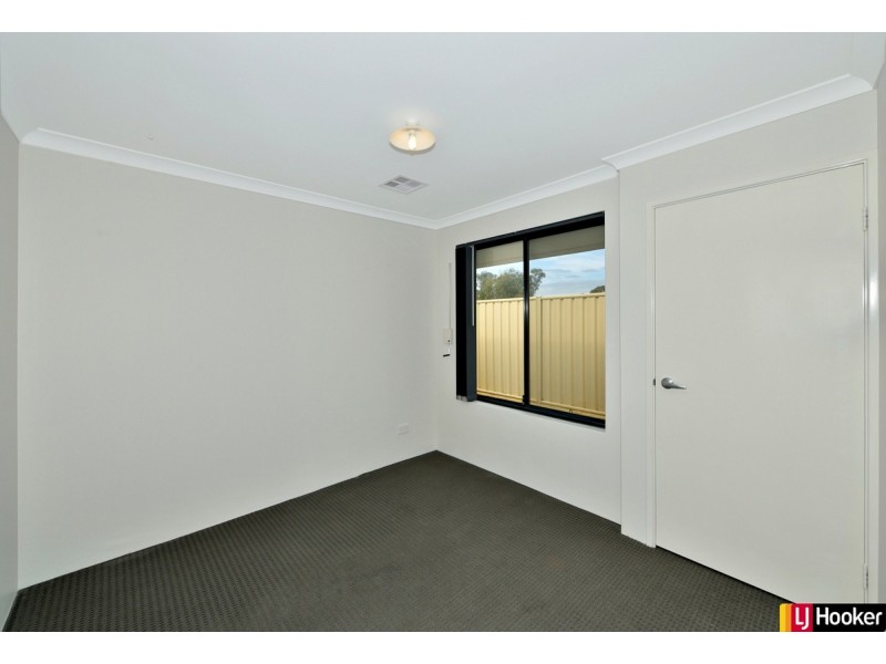 144 Lake Valley Drive, Lakelands WA 6180