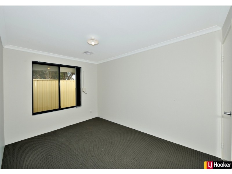 144 Lake Valley Drive, Lakelands WA 6180