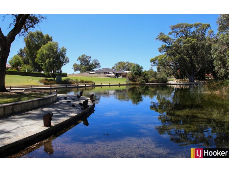 14 Sinclair Vista, Lakelands WA 6180