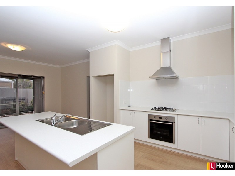 13 Cassowary Crescent, Coodanup WA 6210