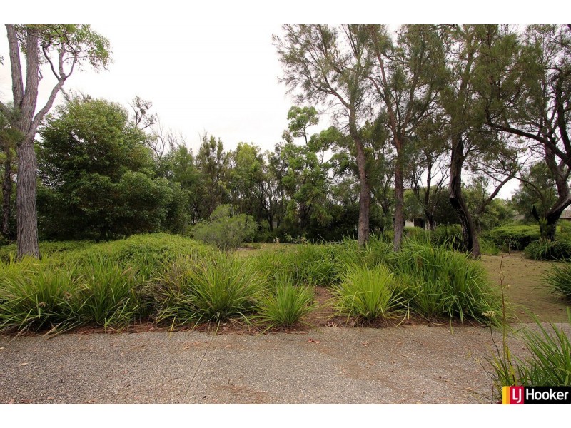 13 Cassowary Crescent, Coodanup WA 6210