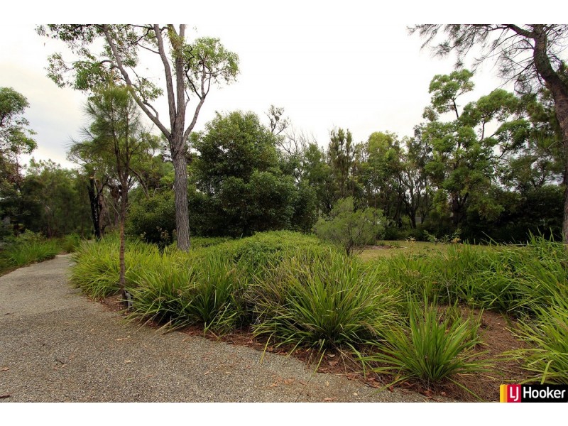 13 Cassowary Crescent, Coodanup WA 6210