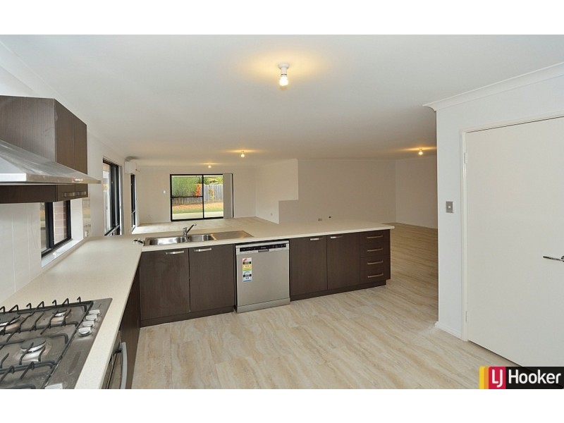 10 Gimlet Street, Coodanup WA 6210