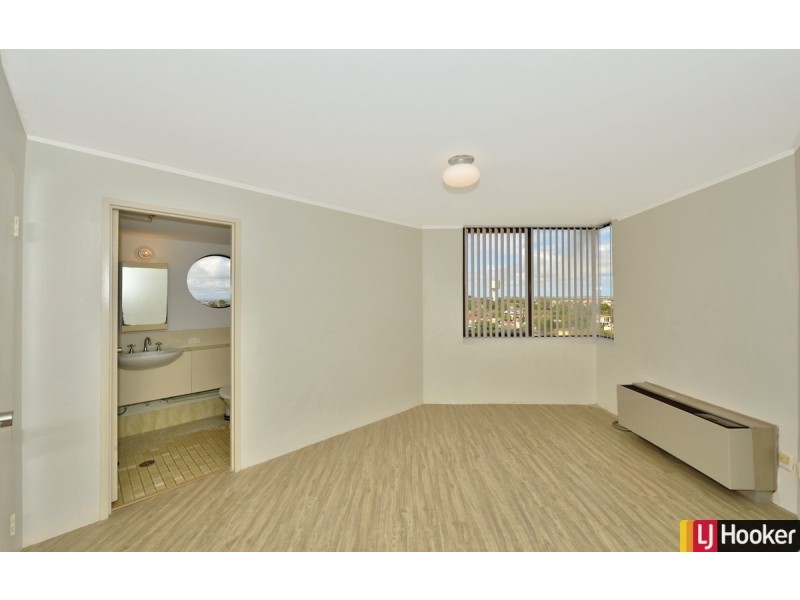 31/6A Valley Road, Halls Head WA 6210