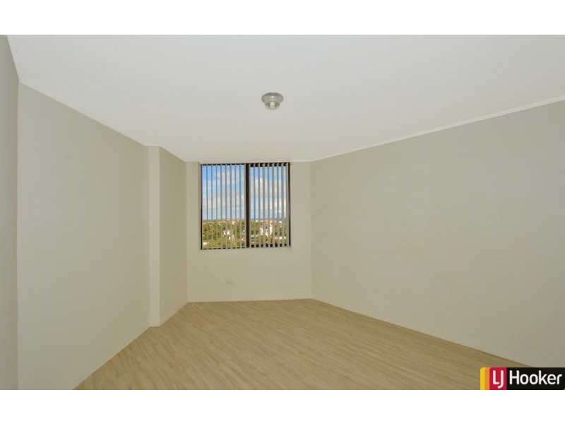 31/6A Valley Road, Halls Head WA 6210