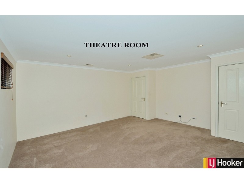 6 Santalum Circus, Halls Head WA 6210