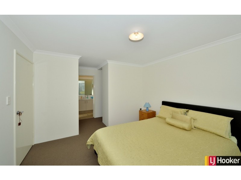 23 Breezy Way, Meadow Springs WA 6210