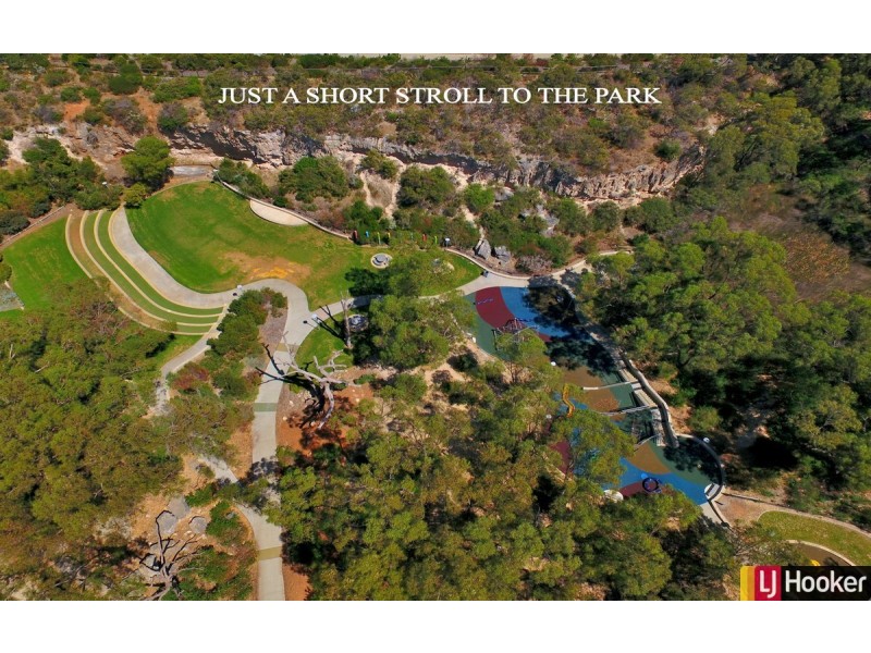 23 Breezy Way, Meadow Springs WA 6210