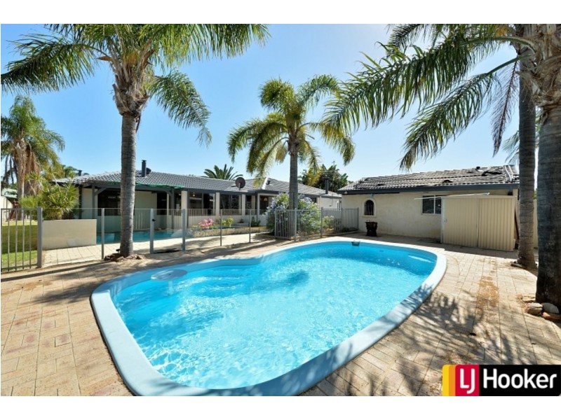 35 Elderberry Circle, Halls Head WA 6210