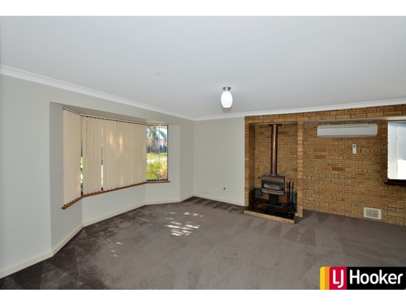 35 Elderberry Circle, Halls Head WA 6210