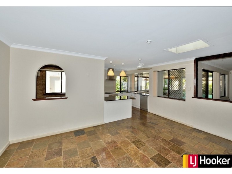 35 Elderberry Circle, Halls Head WA 6210