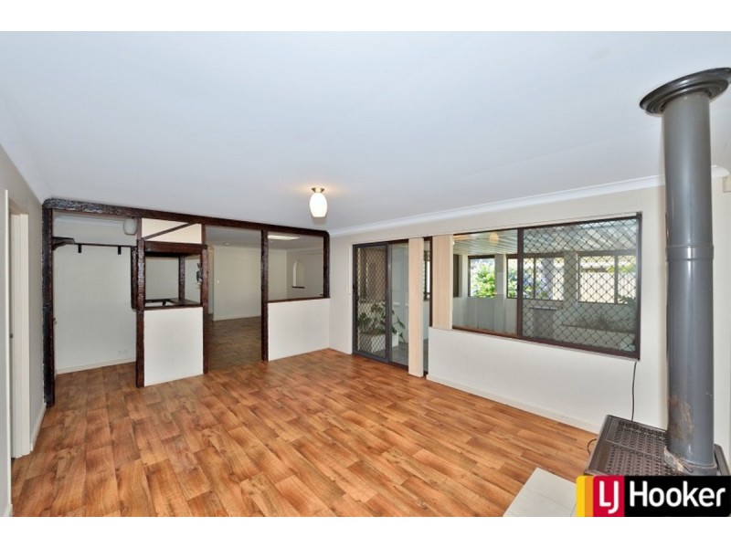 35 Elderberry Circle, Halls Head WA 6210