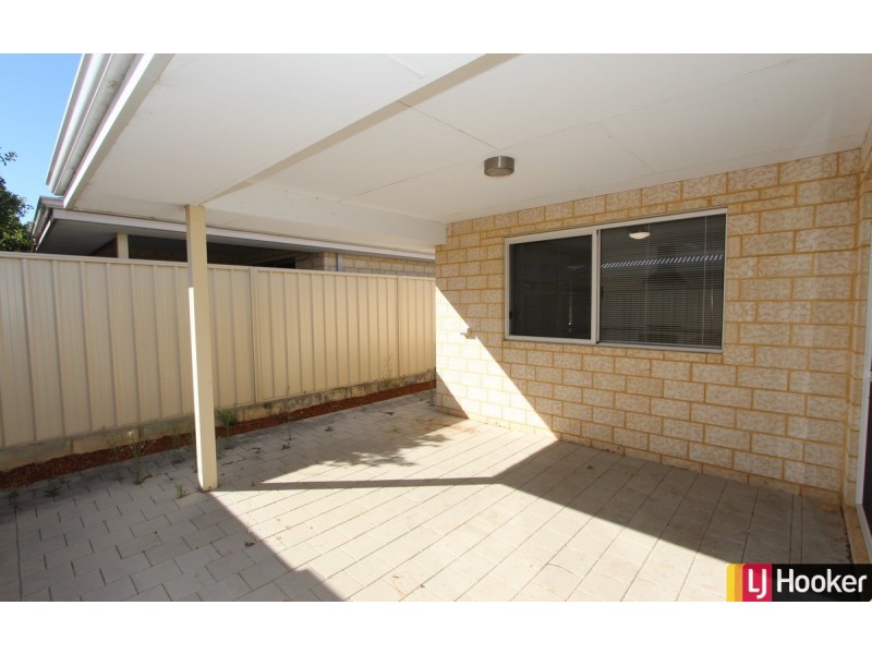 68 Leisure Way, Halls Head WA 6210