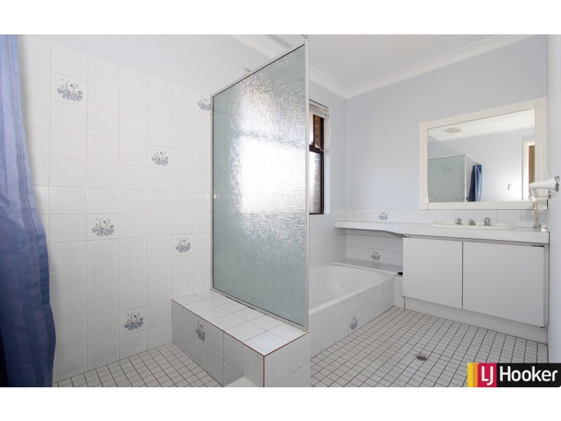 1 Volga Place, Greenfields WA 6210